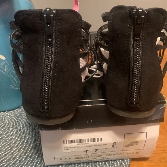 Qupid black strappy sandals NWT - Picture 4 of 11
